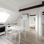 T&k - 1 To 4 - 20min To Tradefair Messe Airport Duesseldorf Apartmán