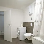 T&k - 1 To 4 - 20min To Tradefair Messe Airport Duesseldorf