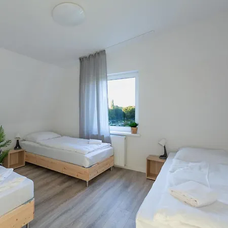 T&k - 1 To 4 - 20min To Tradefair Messe Airport Duesseldorf 아파트 뒤스부르크