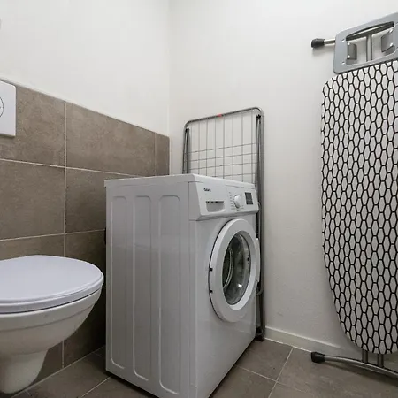 아파트 T&k - 1 To 4 - 20min To Tradefair Messe Airport Duesseldorf 뒤스부르크