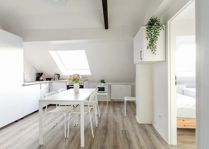 T&k - 1 To 4 - 20min To Tradefair Messe Airport Duesseldorf Appartement Duisburg