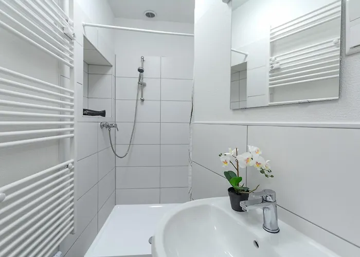 Appartement T&k - 1 To 4 - 20min To Tradefair Messe Airport Duesseldorf