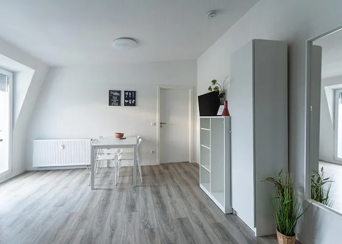 T&k - 1 To 4 - 20min To Tradefair Messe Airport Duesseldorf Appartement Duisburg