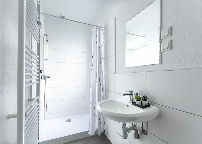 T&k - 1 To 4 - 20min To Tradefair Messe Airport Duesseldorf Appartement Duisburg